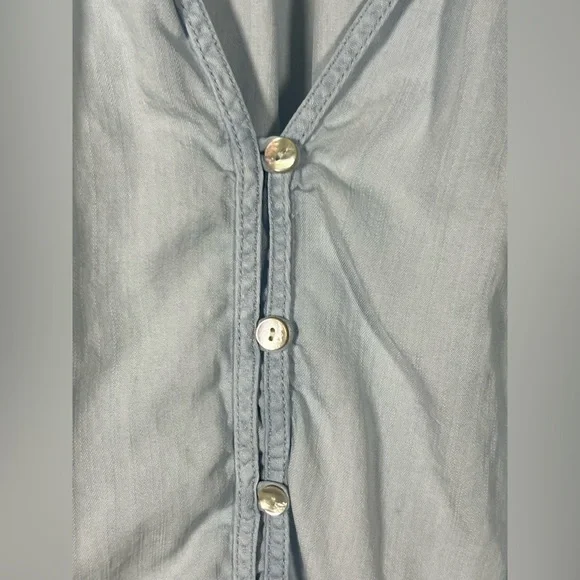 Rails Mariah Light Vintage Blue Lyocell Blouse Smocked Boho Top M - Picture 4 of 8